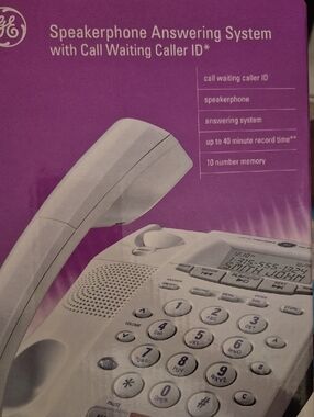 White Speakerphone Answering System with Caller ID